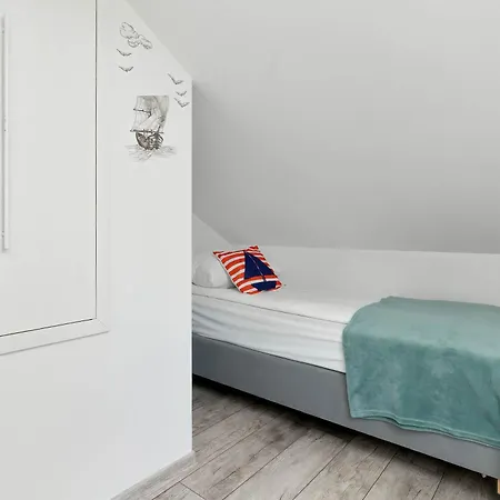 Dwupoziomowy W Nadmorskim Klimacie Z Balkonem By Renters Władysławowo